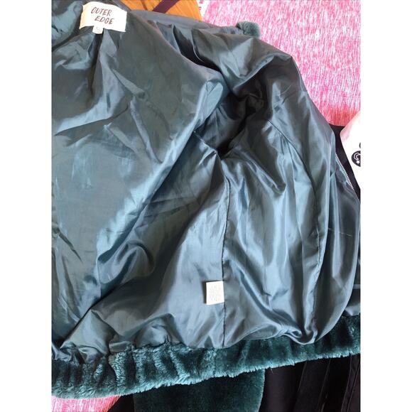 NWOT Outer Edge Green Faux Fur Cropped Jacket Hood Medium Pockets Zipper - Picture 10 of 12